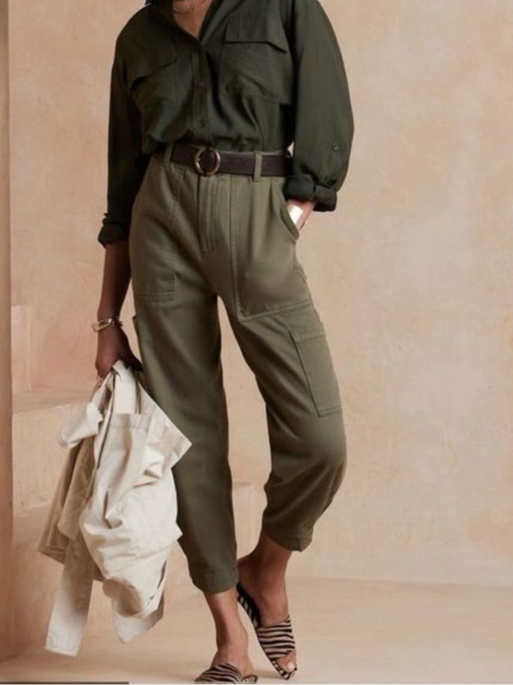 Banana Republic factory olive green high waist relaxed surplus cargo pant barrel
